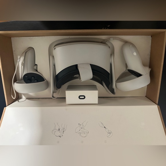 Other - Oculus Quest 2